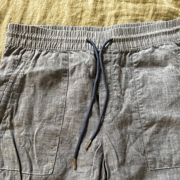 Athleta Cabo Linen Chambray Joggers Size 10
Drawstring Pull-on Pants - Picture 4 of 12